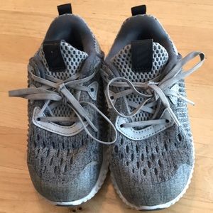 Kids Adidas Alphabounce